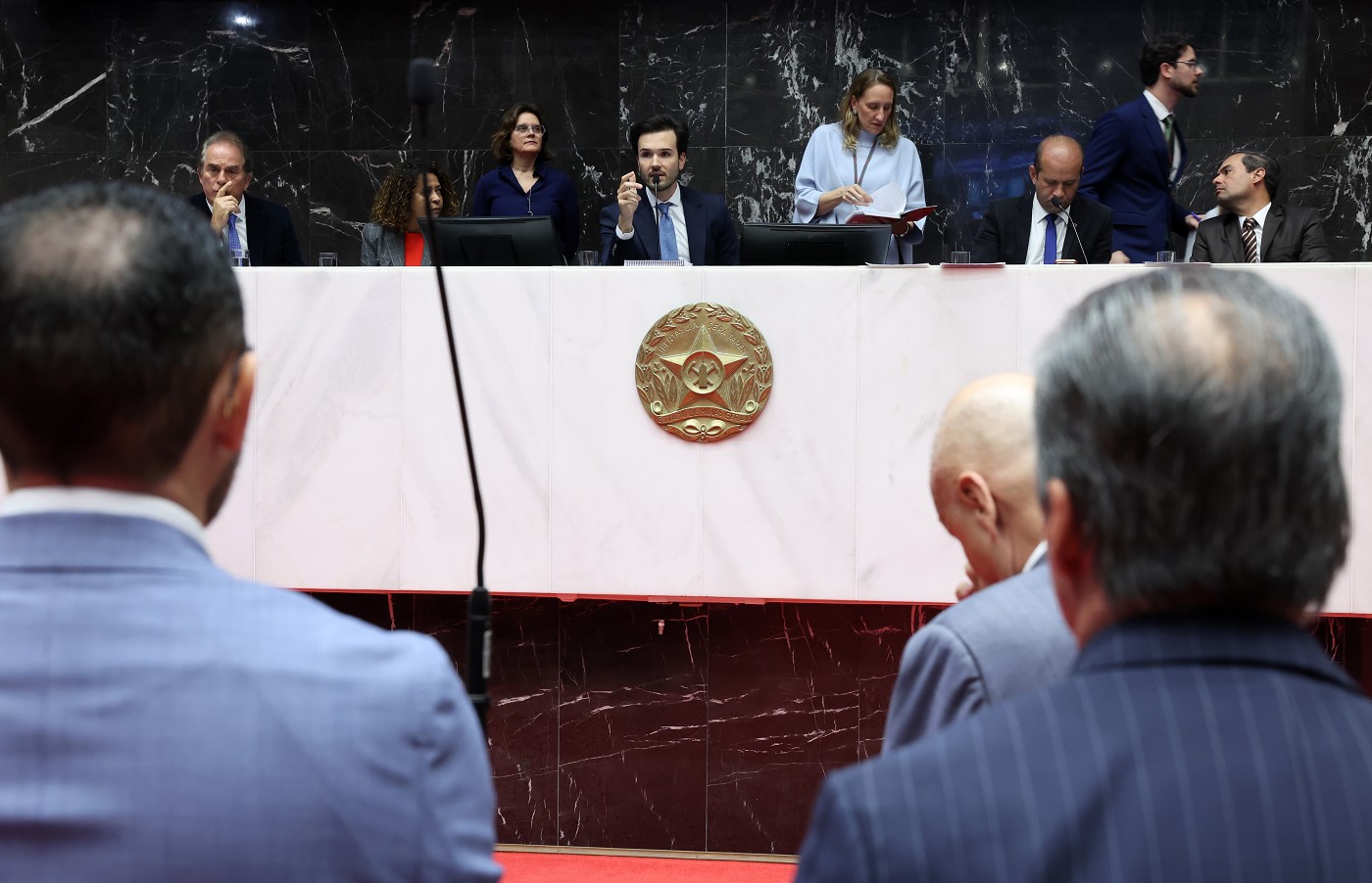 PEC sobre referendo da Copasa é aprovada em 1º turno no Plenário da ALMG