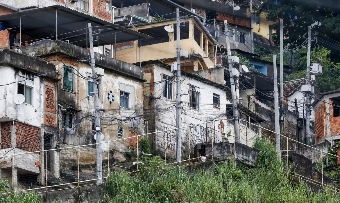 Universidades vão engajar favelas em estudo sobre crise climática