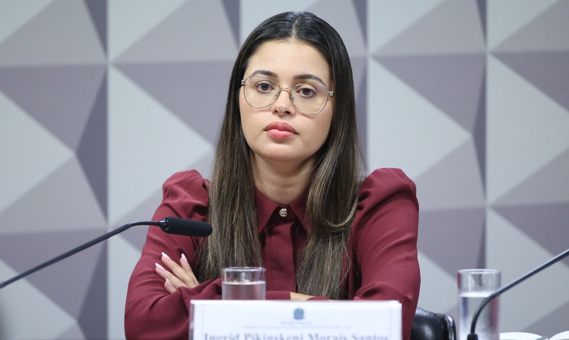 Empresária passa mal e depoimento é encerrado na CPMI do INSS