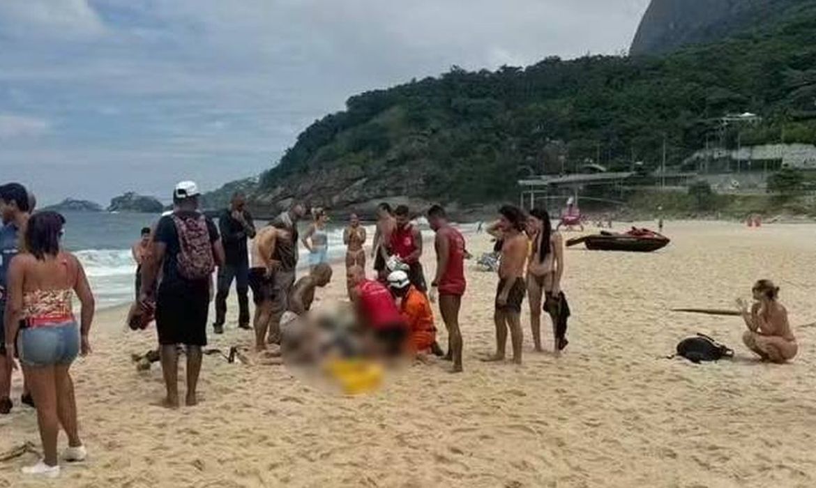 Morre mulher que estava em acidente de asa-delta no Rio de Janeiro