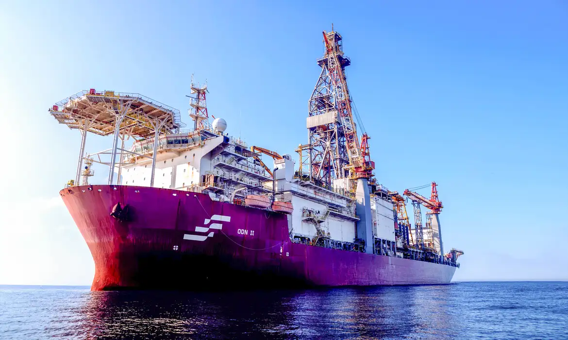 Ibama multa Petrobras por vazamento na Foz do Amazonas