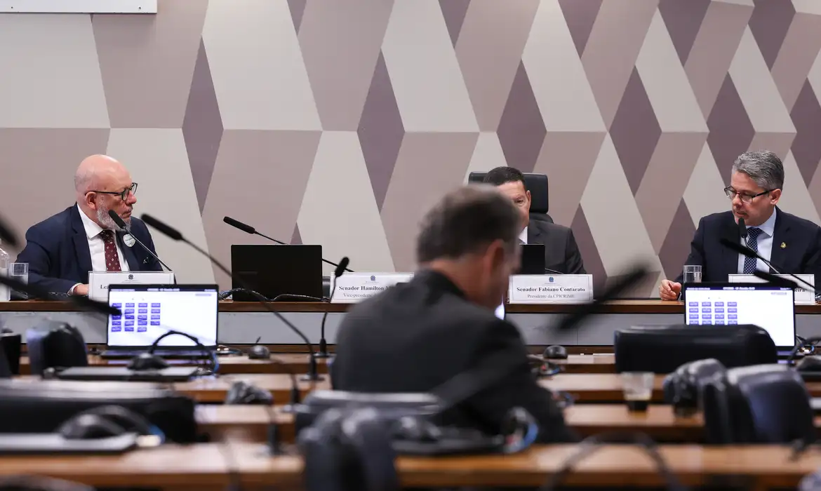 CPI do Crime Organizado convoca Ibaneis, Cláudio Castro e Campos Neto