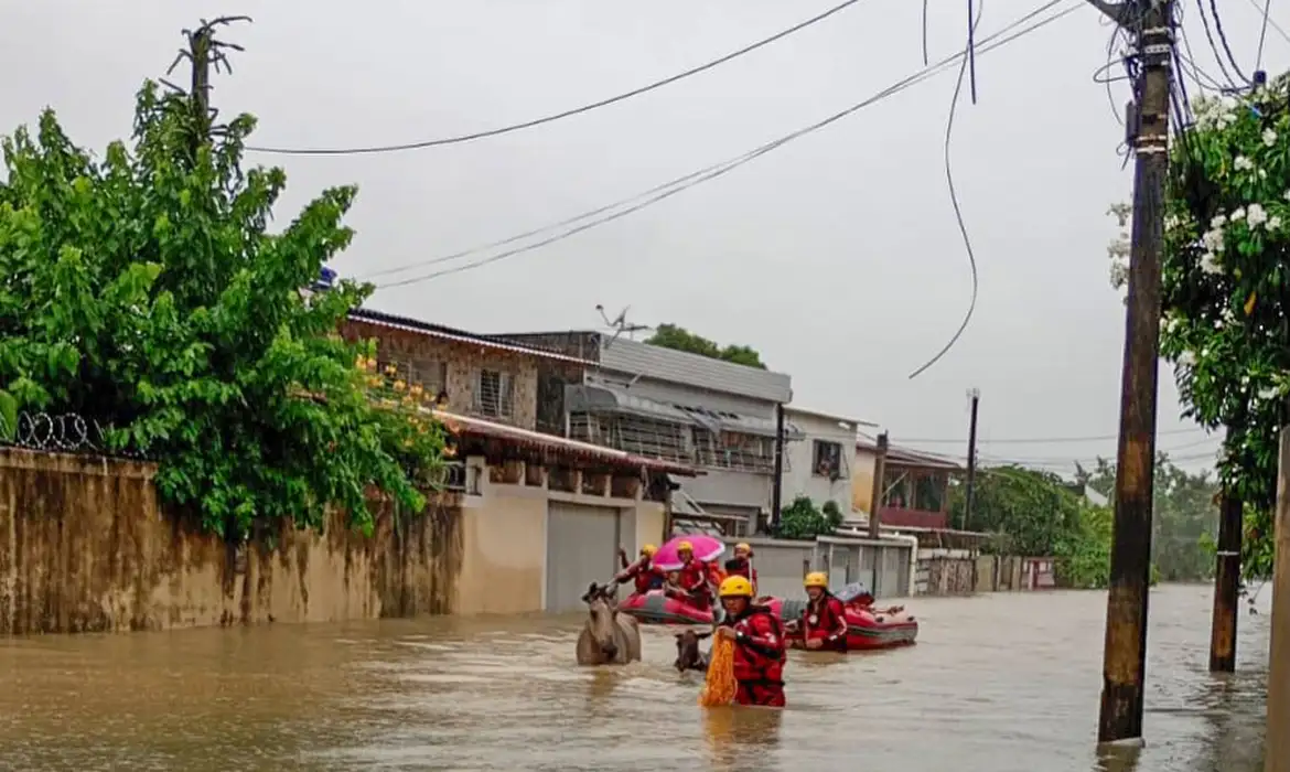 Chuvas em Pernambuco causam deslocamento de 9,4 mil pessoas