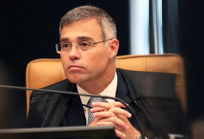 STF analisa lei sobre ensino de gênero e registra divergência entre ministros