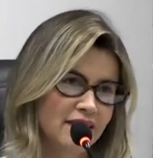 Câmara de Ituiutaba cobra explicações da Secretária de Municipal Educação sobre piso salarial e plano de carreira dos professores