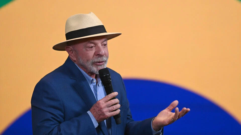 Em novo possível governo, Lula prepara plano para ampliar controle estatal sobre redes sociais e regulação digital
