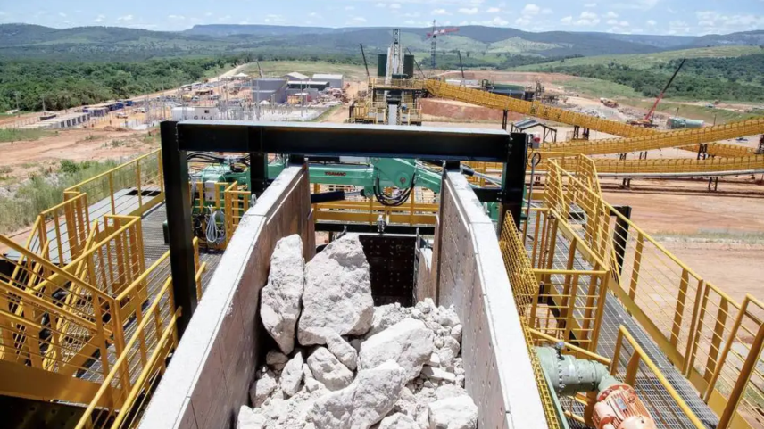 Senado aprova política nacional para minerais críticos e estratégicos e muda rumos de jazidas em Goiás com foco em autonomia industrial