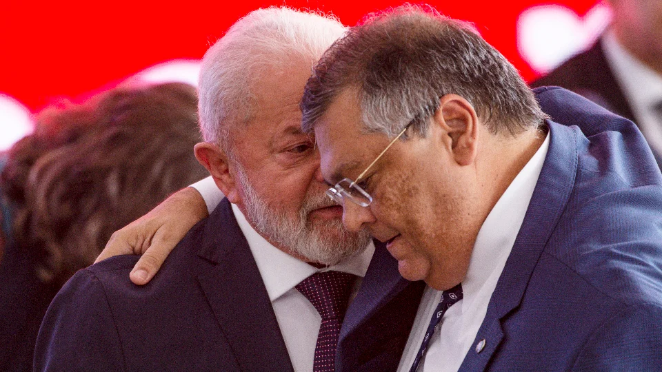A ascensão de Flávio Dino no STF: como o ministro se tornou o principal soldado de Lula na batalha institucional brasileira