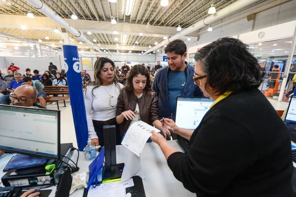 Vai viajar para países do Mercosul e está sem documento? Saiba como tirar a Carteira de Identidade Provisória para Viagem