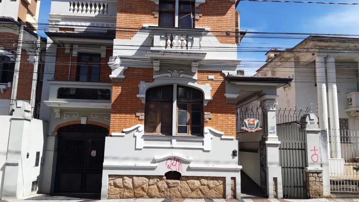 Homem é preso após mostrar órgãos genitais a crianças perto de escola e confessar importunação sexual em Piracicaba, diz PM